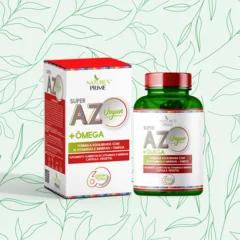 Caixa e frasco verde do Super AZ Vegan + Ômega, da Nature's Prime, sobre fundo com folhas